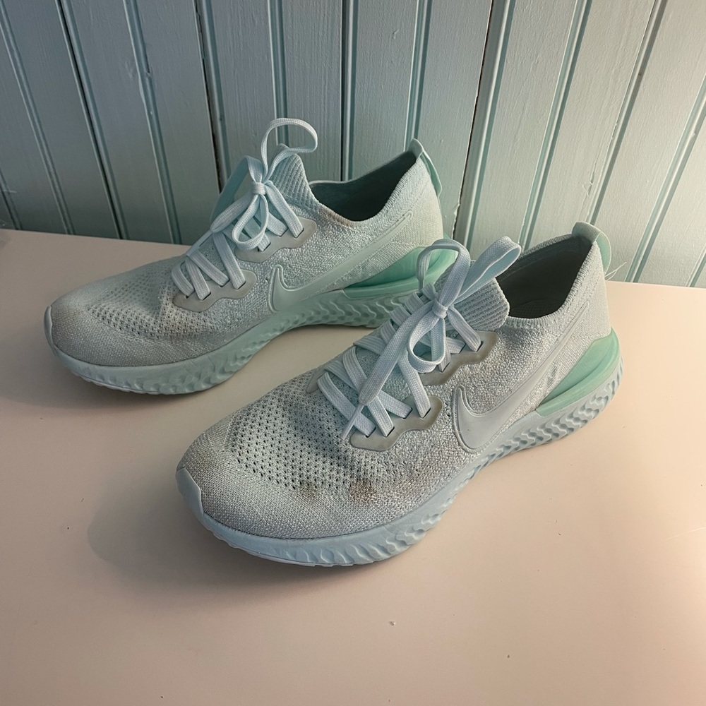 Nike Epic React Flyknit 2 Women's Running Shoes
